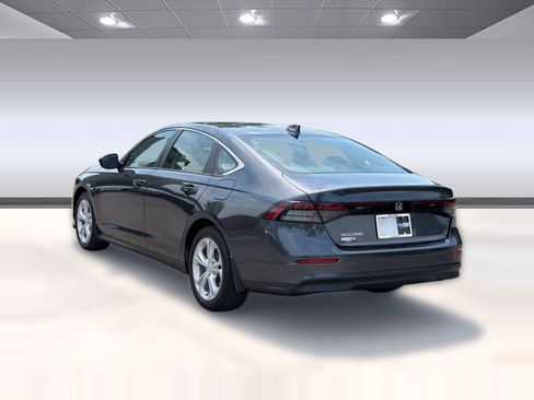 Used 2025 Honda Accord LX image 3