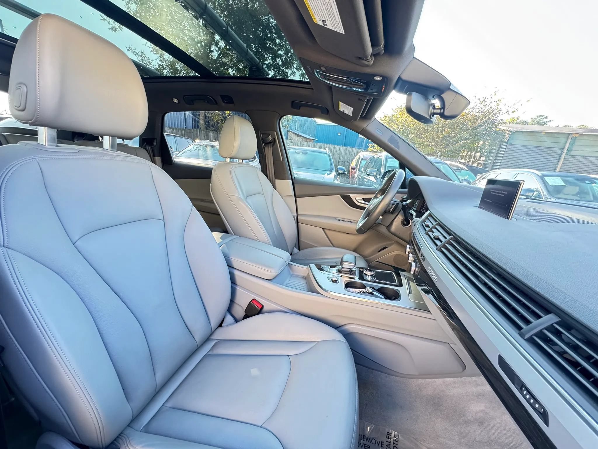 Used 2019 Audi Q7 2.0T Premium Plus w/ Premium Plus Package AWD/4WD image 18
