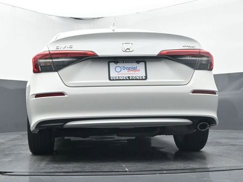 Used 2023 Honda Civic Sport image 10