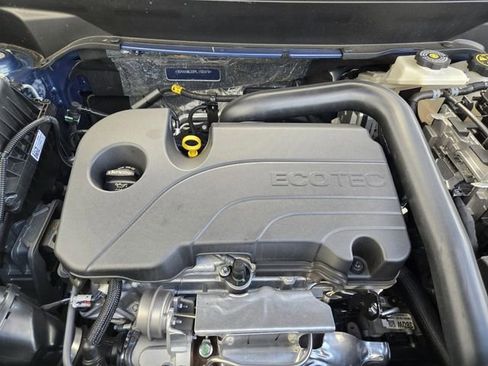 Used 2024 Chevrolet Equinox RS image 32