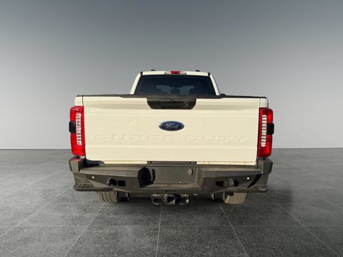 Used 2023 Ford F250 XL w/ STX Appearance Package AWD/4WD image 5