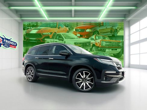 Used 2020 Honda Pilot Touring image 1