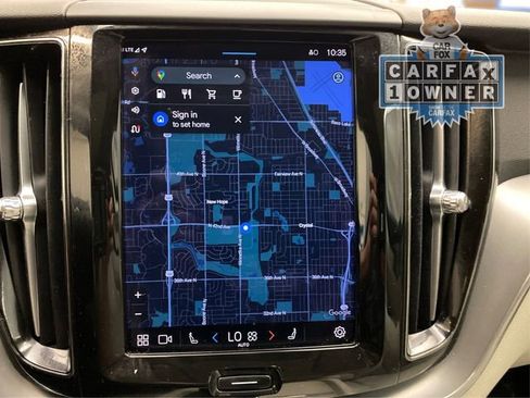 Used 2022 Volvo XC60 B5 Momentum image 30