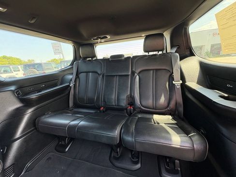 Used 2024 Jeep Wagoneer Series III AWD/4WD image 27