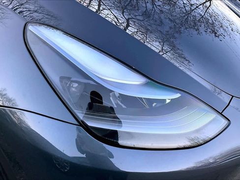 Used 2023 Tesla Model Y Performance image 24