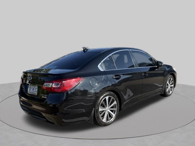 Used 2017 Subaru Legacy 2.5i Limited AWD/4WD image 3