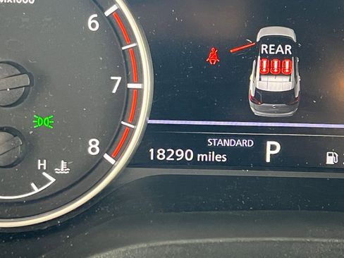 Used 2025 Nissan Rogue SV image 41