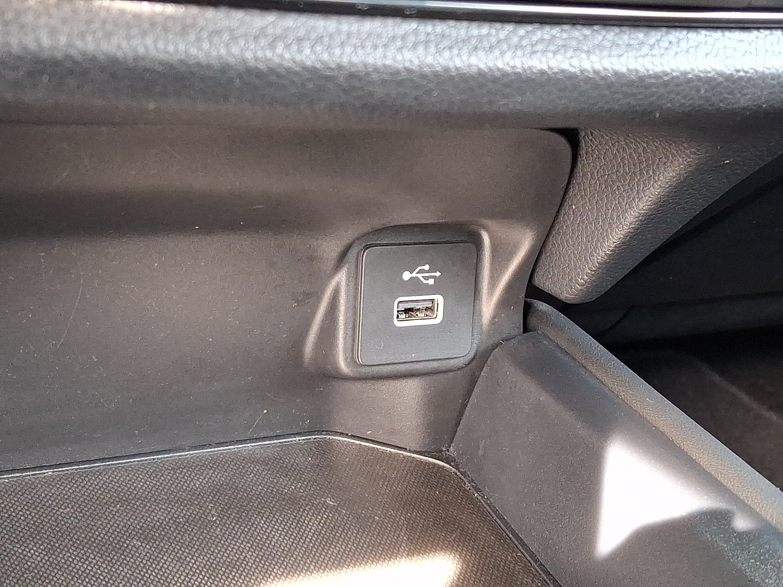 Used 2025 Honda HR-V LX image 23