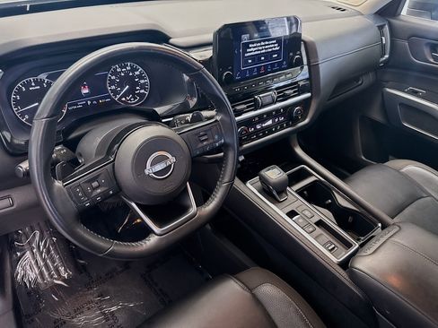 Used 2022 Nissan Pathfinder SL w/ SL Premium Package image 7