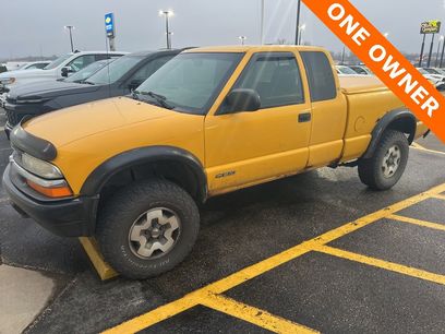 Used 2002 Chevrolet S10 Pickup LS w/ LS Preferred Equipment Group