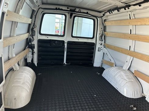 Certified 2024 Chevrolet Express 2500 w/ Driver Convenience Package image 17