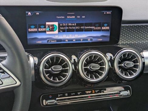 Certified 2025 Mercedes-Benz GLB 250 image 15