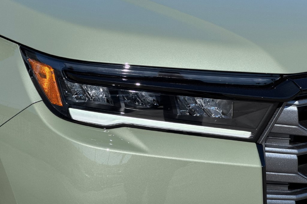 New 2026 Honda Pilot TrailSport image 33