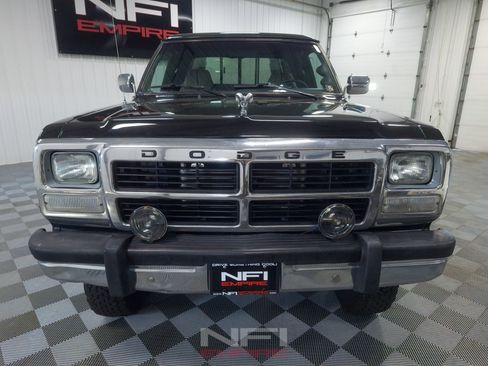Used 1993 Dodge D/W Truck 250 AWD/4WD image 4