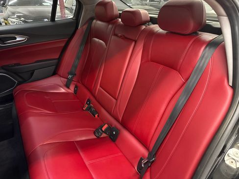 Used 2018 Alfa Romeo Giulia Ti RWD image 22