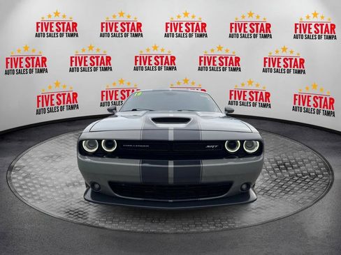 Used 2018 Dodge Challenger SRT image 2