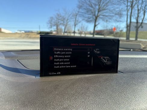 Used 2018 Audi Q7 3.0T Prestige image 48