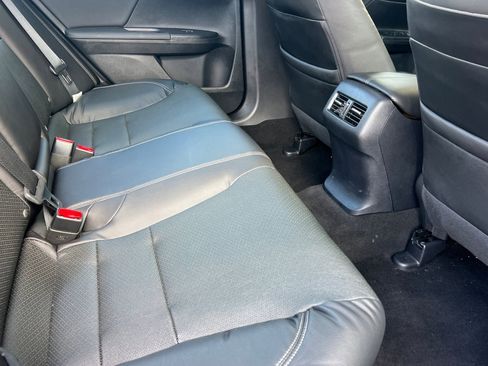 Used 2017 Honda Accord EX-L image 29