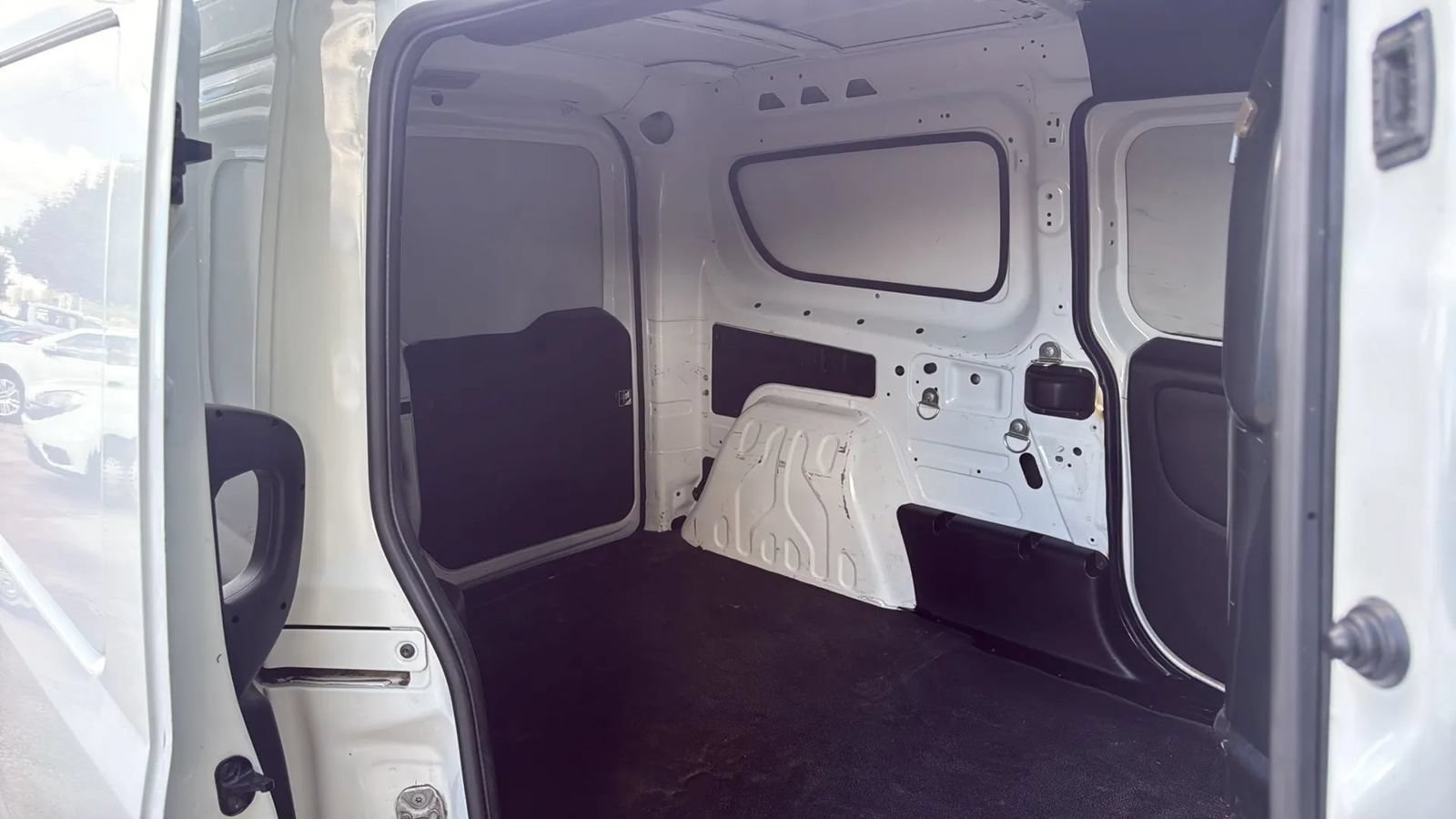 Used 2022 RAM ProMaster City Tradesman FWD image 22