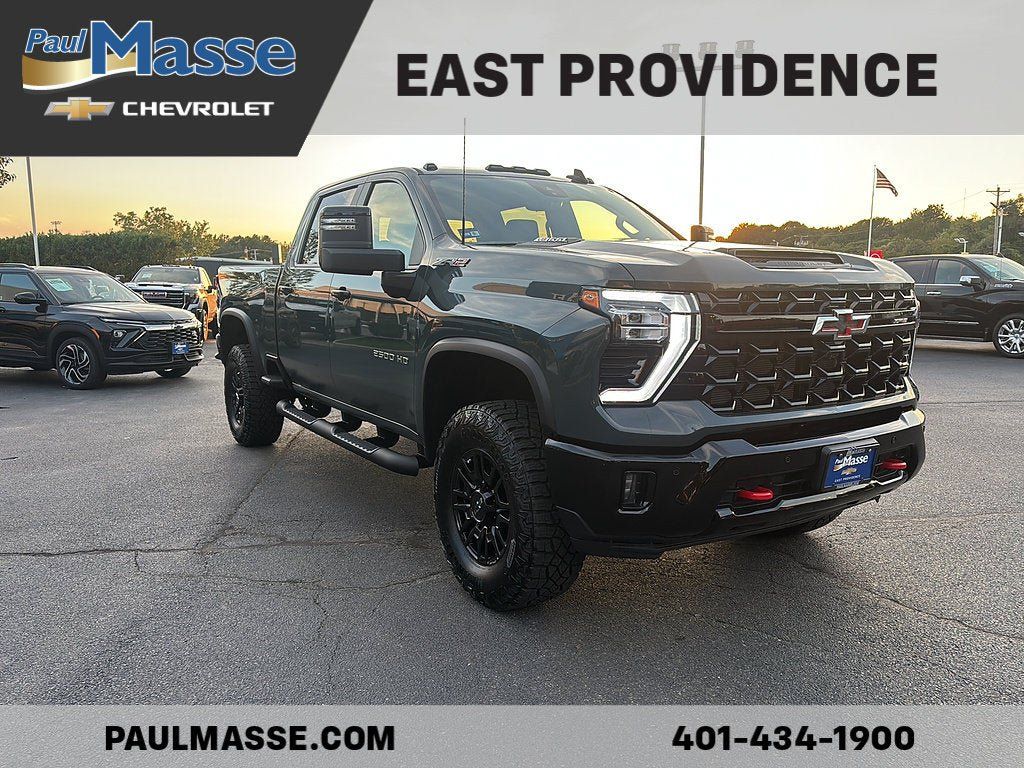 Used 2026 Chevrolet Silverado 2500 ZR2 w/ Snow Plow Prep/Camper Package AWD/4WD image 3