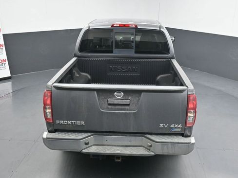 Used 2019 Nissan Frontier SV image 16