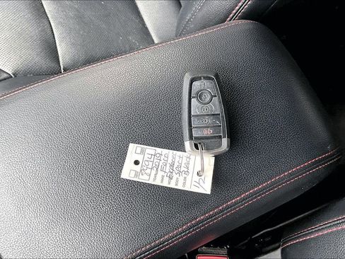 Used 2019 Ford Explorer Sport image 35