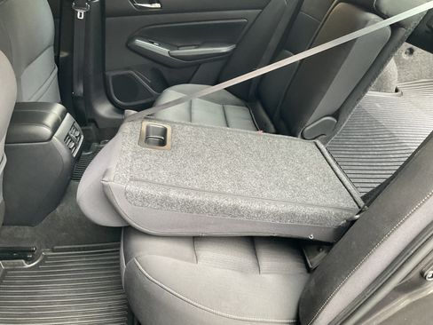 Used 2019 Nissan Altima 2.5 SV AWD/4WD image 39