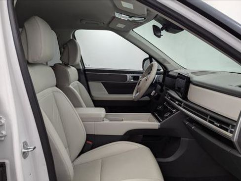 Used 2025 Hyundai Santa Fe SEL image 21
