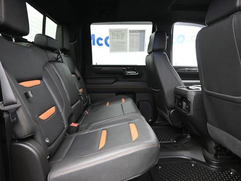 Used 2024 GMC Sierra 2500 AT4 w/ AT4 Premium Plus Package image 8