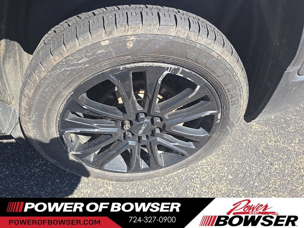 Used 2022 GMC Acadia SLE w/ Driver Convenience Package AWD/4WD image 10