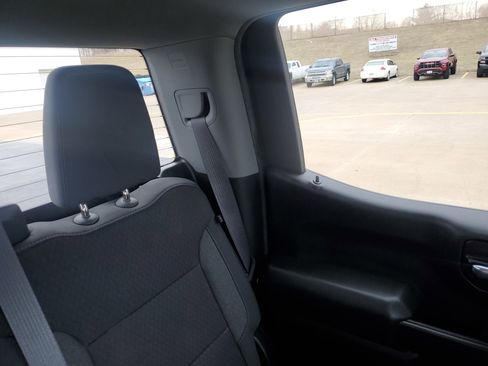Used 2022 Chevrolet Silverado 1500 Custom w/ LPO, Dark Essentials Package AWD/4WD image 15