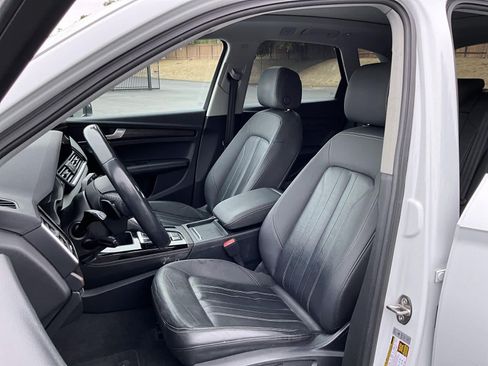 Used 2021 Audi Q5 2.0T Premium Plus w/ Premium Plus Package AWD/4WD image 4