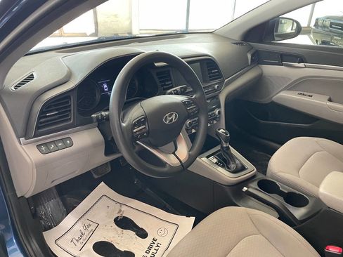 Used 2020 Hyundai Elantra SEL image 16