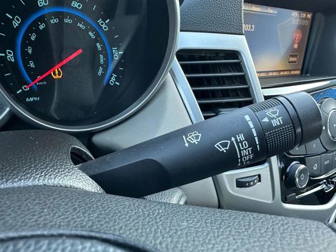 Used 2016 Chevrolet Cruze LT image 31