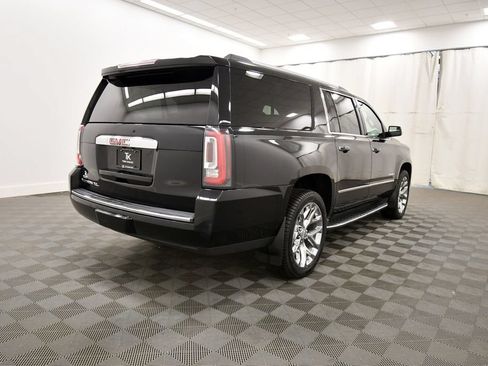 Used 2020 GMC Yukon XL Denali w/ Open Road Package AWD/4WD image 8