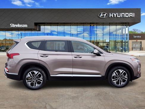 Used 2019 Hyundai Santa Fe Limited image 4