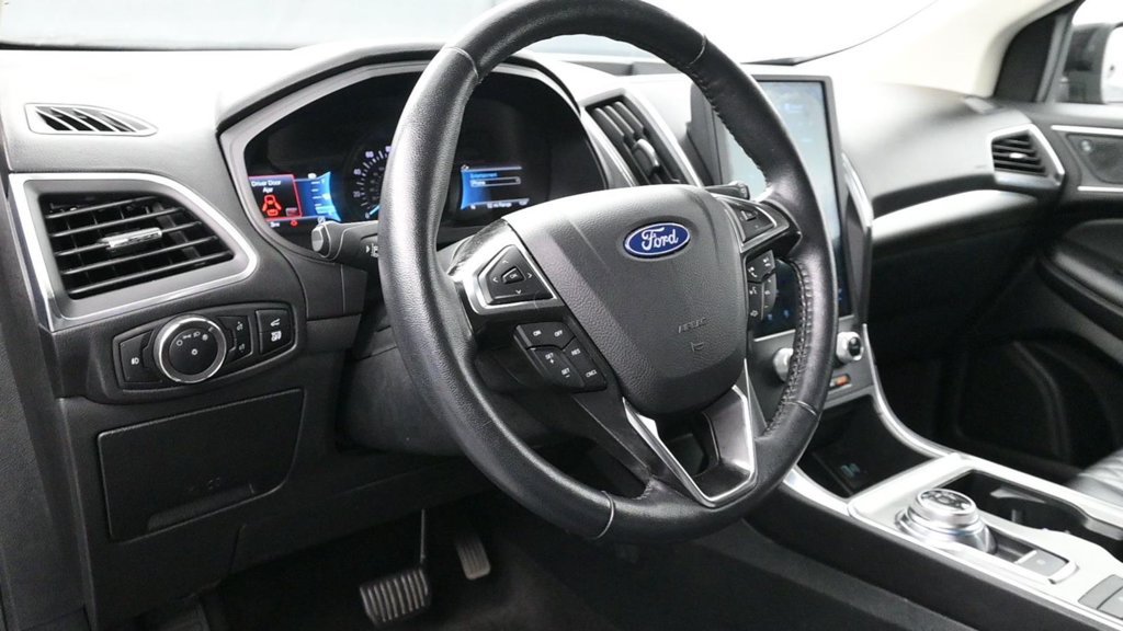 Used 2024 Ford Edge Titanium AWD/4WD image 11