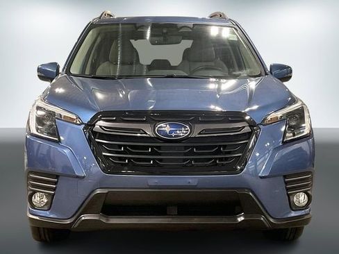 Used 2022 Subaru Forester Limited image 2