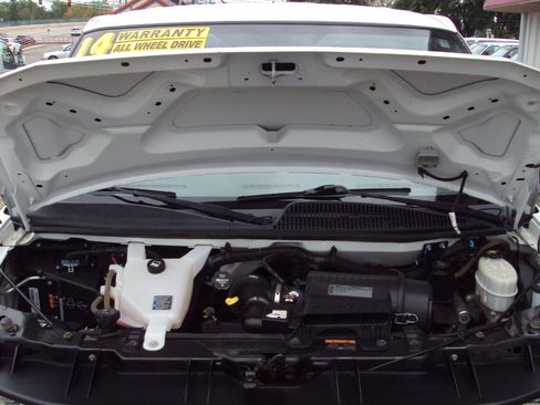 Used 2014 Chevrolet Express 1500 AWD image 27