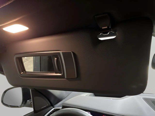 Used 2020 BMW X5 sDrive40i w/ M Sport Package RWD image 59