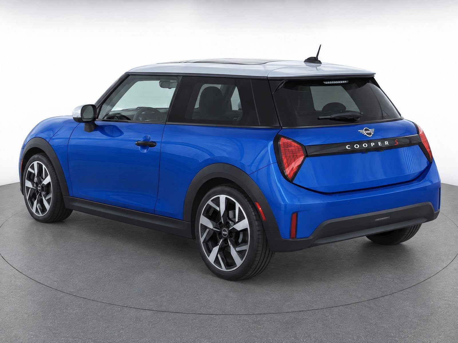 Certified 2025 MINI Cooper S FWD image 7