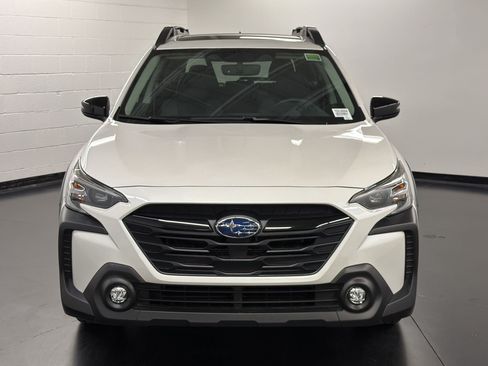 Used 2025 Subaru Outback Onyx Edition w/ Popular Package #2 AWD/4WD image 6