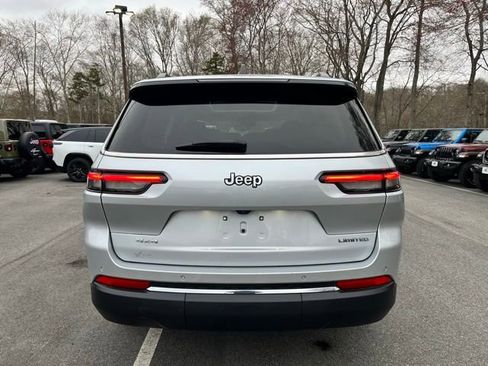 Used 2023 Jeep Grand Cherokee L Limited AWD/4WD image 7