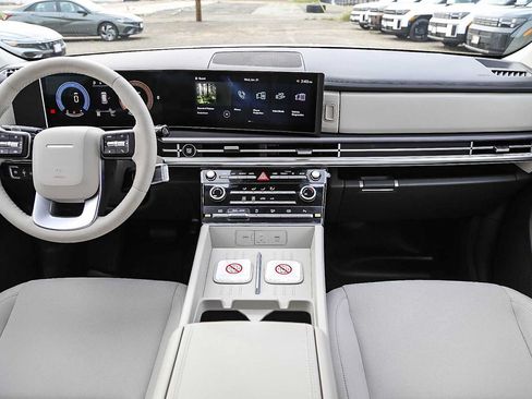 New 2026 Hyundai Santa Fe SE FWD image 16