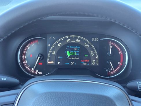 Used 2025 Toyota RAV4 XLE Premium image 23