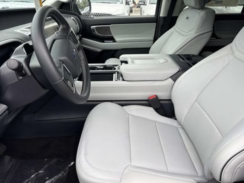 New 2026 Ford Expedition Max Platinum w/ Platinum Ultimate Package AWD/4WD image 25