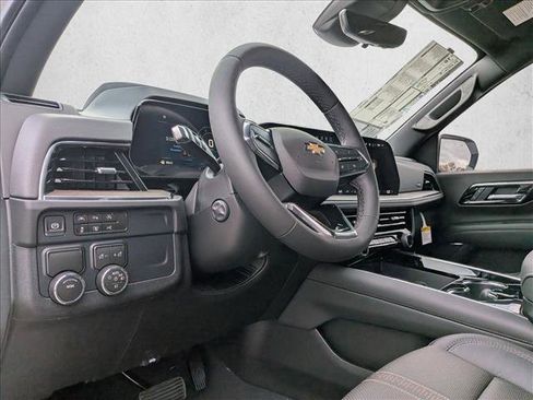 New 2026 Chevrolet Suburban High Country image 9