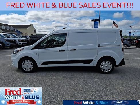 Certified 2022 Ford Transit Connect XLT FWD image 6