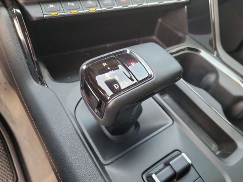 Used 2023 GMC Sierra 1500 AT4 w/ AT4 Premium Package image 23