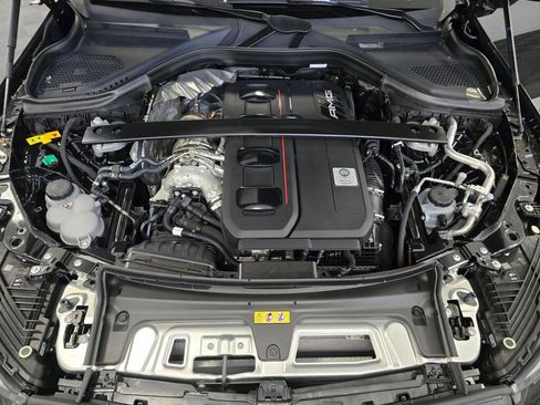 New 2025 Mercedes-Benz GLC 63 AMG S image 9